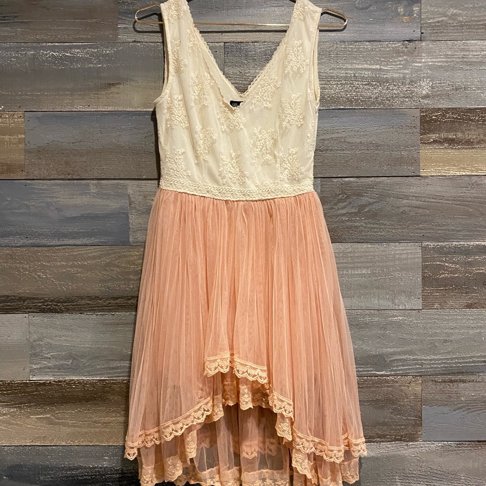 Peach & Ivory Lace Floral Embroidered Asymmetrical Dress Size S